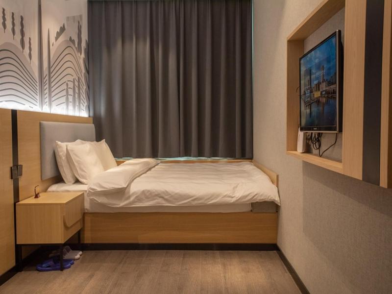 Thank Inn Chain Hotel Hunan Huaihua Hecheng District South High Speed Rail Station Exterior foto