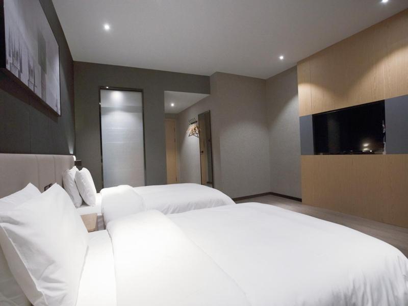 Thank Inn Chain Hotel Hunan Huaihua Hecheng District South High Speed Rail Station Exterior foto